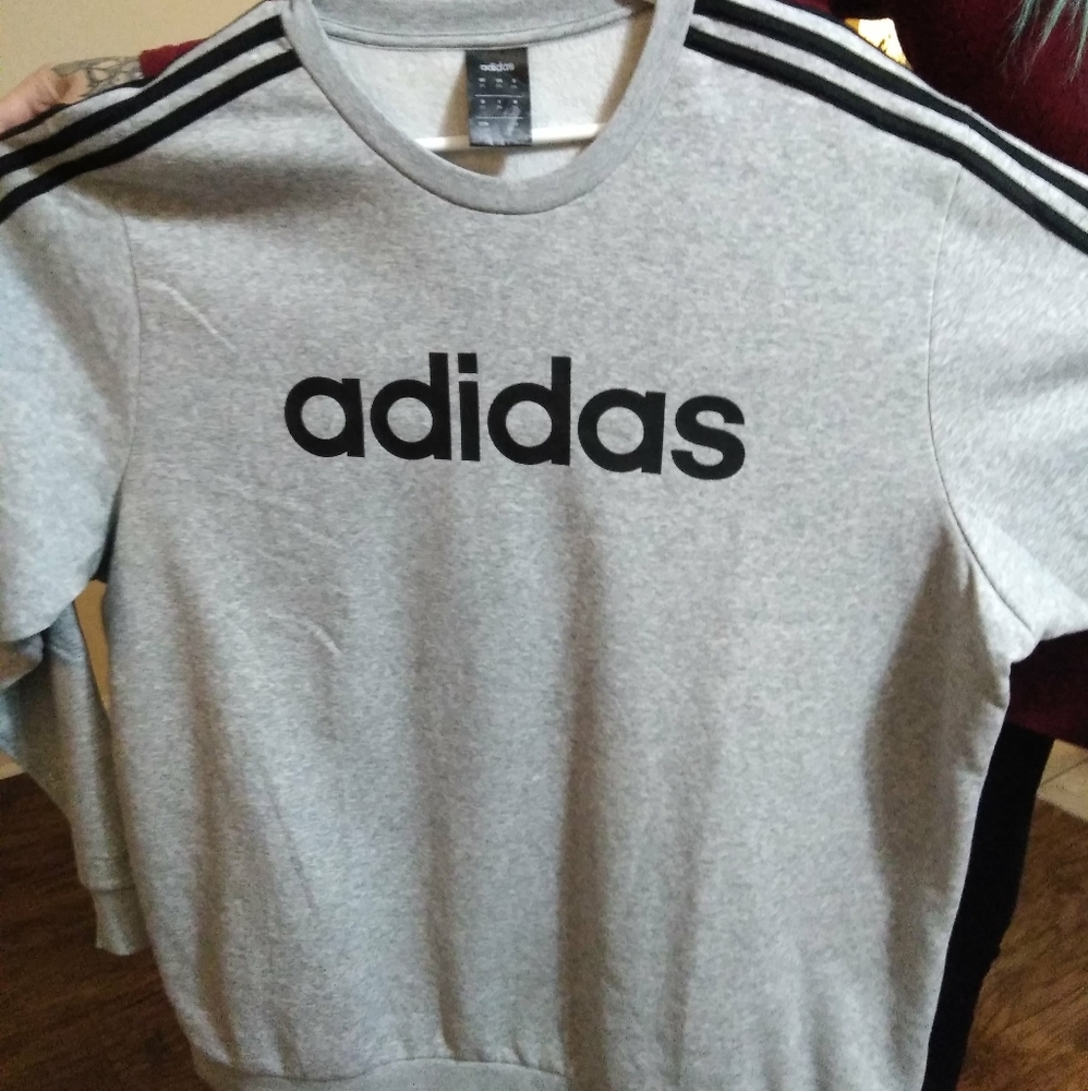 Adidas Sweatshirt